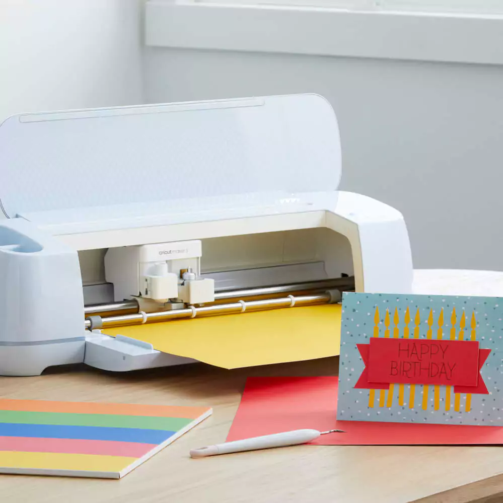 Cricut Smart Paper Sticker Cardstock - 33 x 33 cm/ Black/ 10 sheets - Image 3