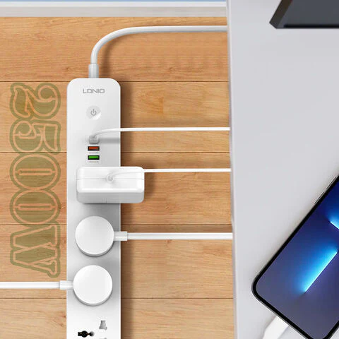Ldnio SC5319 Power Strip With USB Charge Ports – 5 Way / USB-A / USB-C / 2500W / White - Image 5
