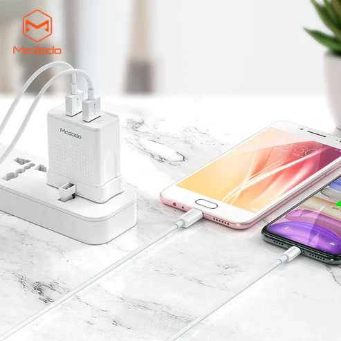 Mcdodo CH-572 Dual USB Charger (UK) + Type-C Cable / Travel Set - Image 3